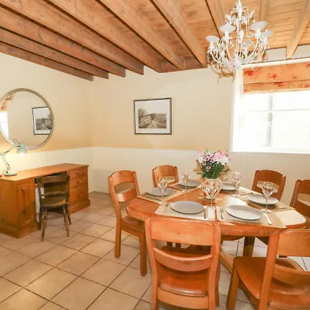 Сasa de vacaciones The Old Post Office *